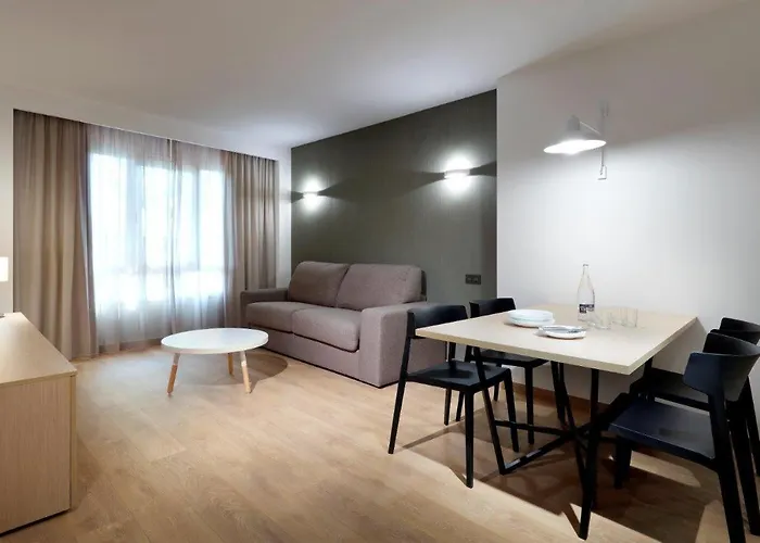 Apartaments Sb Corona Tortosa